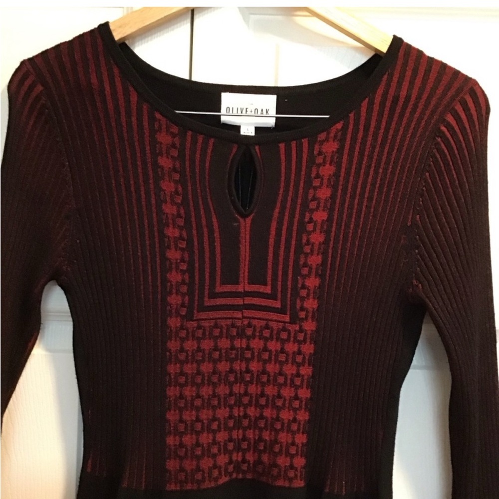 Olive & Oak Burgundy and Black Patterned Top